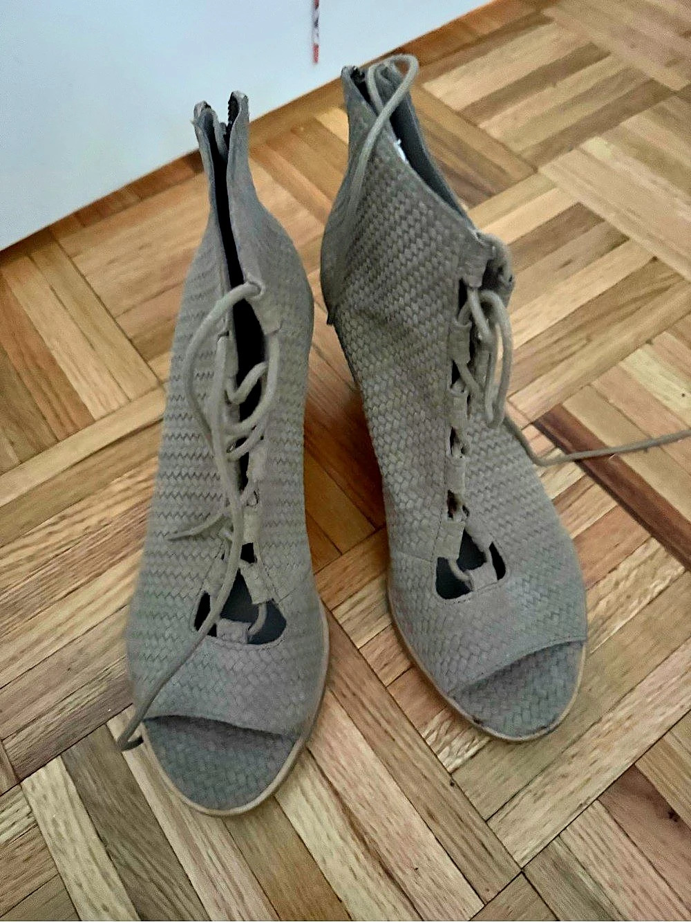 Elieen fisher Gray Lace-Up Ankle Heel